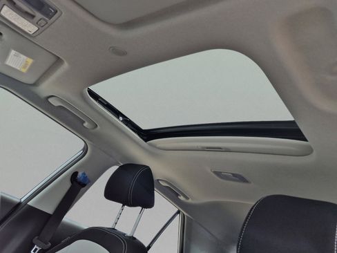 New 2026 Hyundai Venue SEL FWD image 20