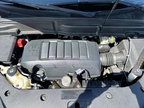 Used 2011 GMC Acadia SL w/ Preferred Package FWD image 24