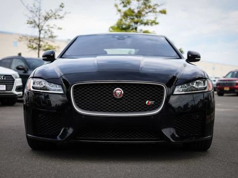 Used 2018 Jaguar XF S AWD/4WD image 6