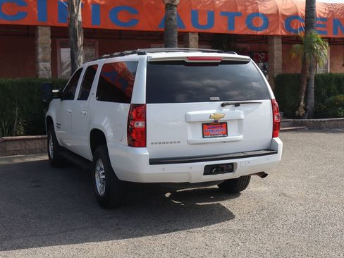 Used 2013 Chevrolet Suburban 2500 LT AWD/4WD image 6