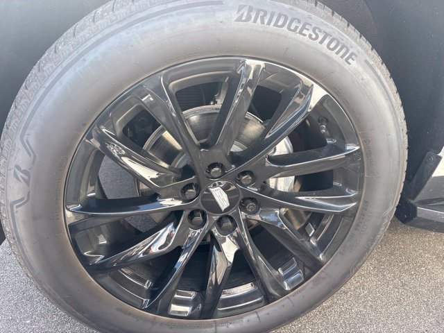 Used 2023 Cadillac Escalade Sport Platinum w/ LPO, ONYX Package AWD/4WD image 5