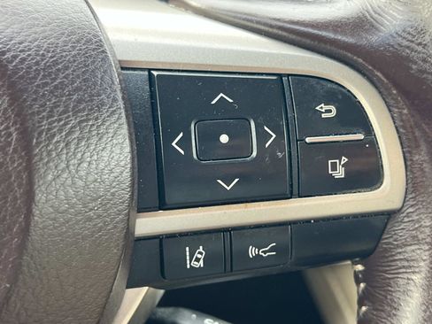 Used 2016 Lexus ES 300h Hybrid image 10