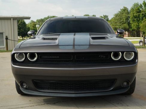 Used 2016 Dodge Challenger R/T w/ Blacktop Package RWD image 15