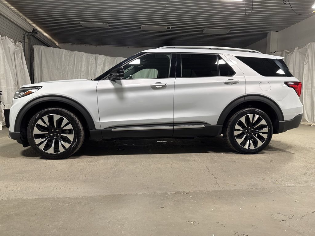 Used 2025 Ford Explorer Platinum w/ LUX Leather Package AWD/4WD image 4