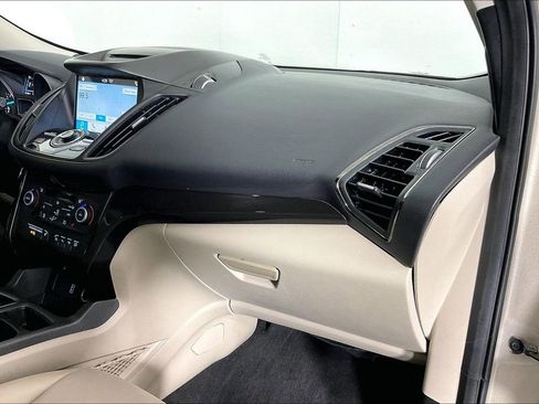 Used 2018 Ford Escape Titanium image 22