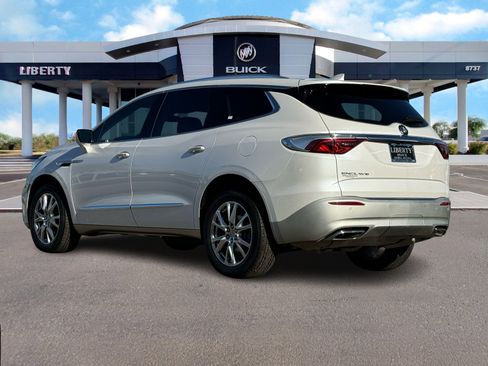 Used 2023 Buick Enclave Essence w/ Experience Buick Package image 6
