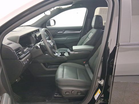 Used 2026 GMC Terrain AT4 w/ Convenience Package III image 5