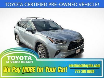 Used 2023 Toyota Highlander Platinum