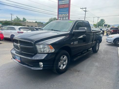 Used 2018 RAM 1500 Express AWD/4WD image 2