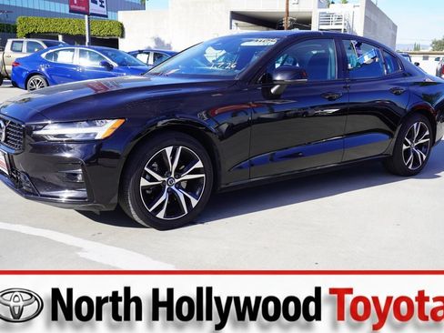 Used 2024 Volvo S60 B5 Plus image 4