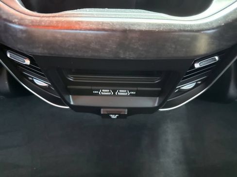 Used 2022 RAM 1500 Big Horn w/ Night Edition AWD/4WD image 25