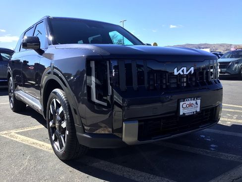 New 2027 Kia Telluride S image 1