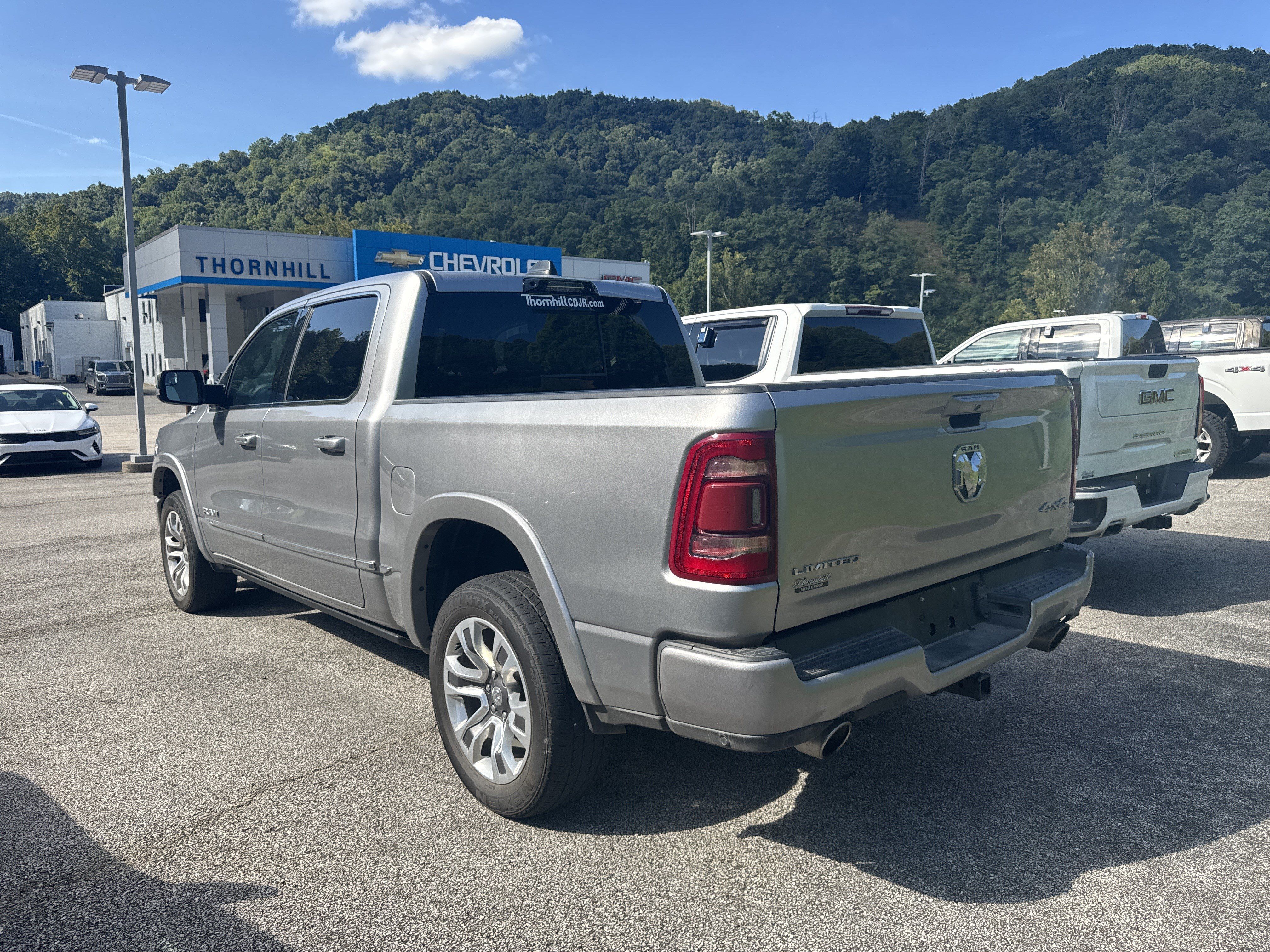 Used 2024 RAM 1500 Limited AWD/4WD image 9
