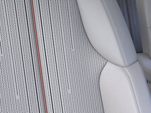 New 2026 Cadillac Vistiq Sport w/ LPO, Floor Liner Package image 21