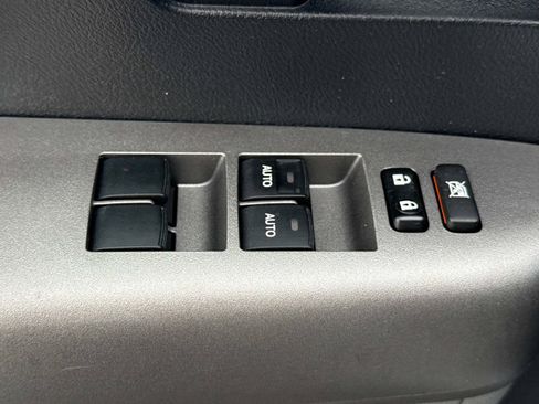 Used 2015 Toyota Sequoia SR5 image 20