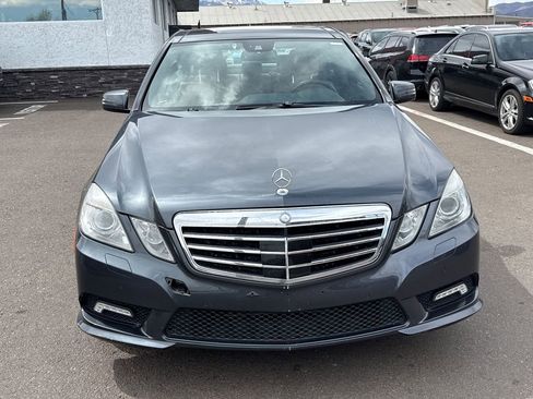 Used 2010 Mercedes-Benz E 550 Sedan image 2