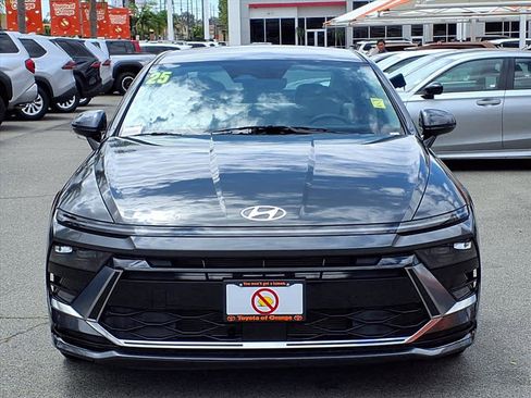 Used 2025 Hyundai Sonata SEL FWD image 2