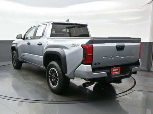 Used 2025 Toyota Tacoma TRD Off-Road w/ TRD Off Road Upgrade Package image 4