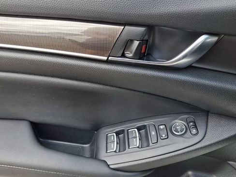 Used 2022 Honda Accord Sport image 13