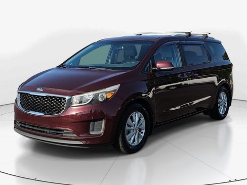 Used 2016 Kia Sedona LX w/ LX Essentials Premium Package FWD image 11