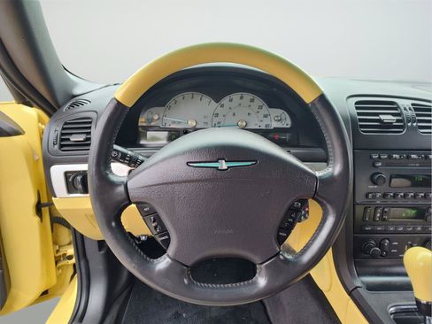Used 2002 Ford Thunderbird RWD image 12