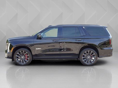Certified 2025 Cadillac Escalade V AWD/4WD image 2