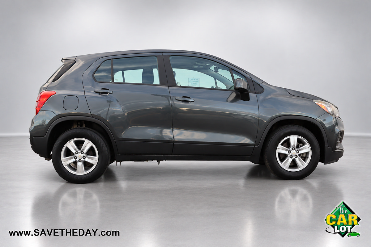 Used 2019 Chevrolet Trax LS FWD image 9