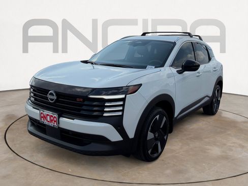 Used 2026 Nissan Kicks SR FWD image 6