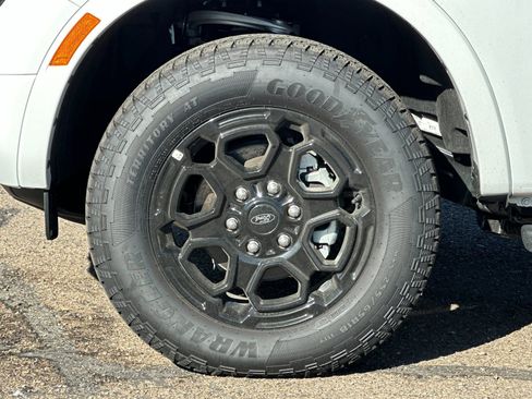 New 2025 Ford Ranger XLT w/ FX4 Off-Road Package AWD/4WD image 30