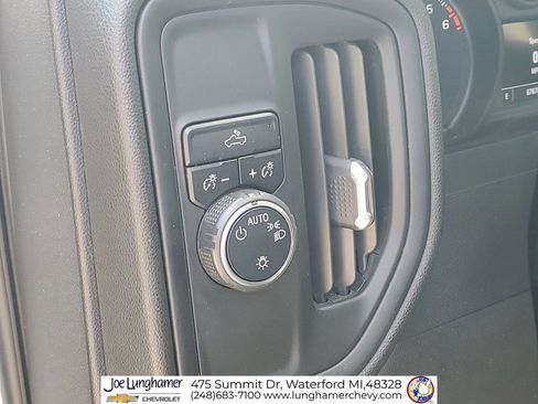 Certified 2022 Chevrolet Silverado 1500 Custom RWD image 33