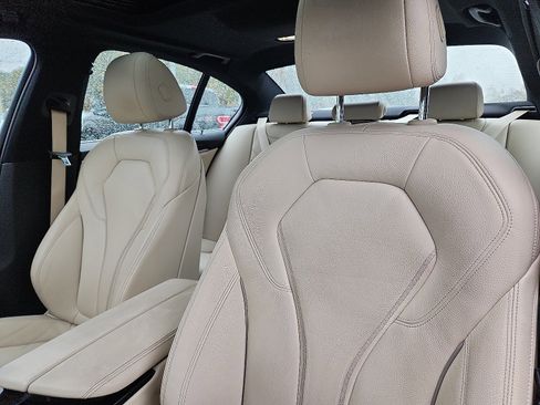 Used 2019 BMW 530i xDrive w/ Convenience Package image 24