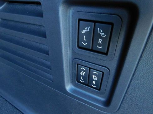 New 2026 Chevrolet Traverse RS w/ LPO, Illumination Package image 13