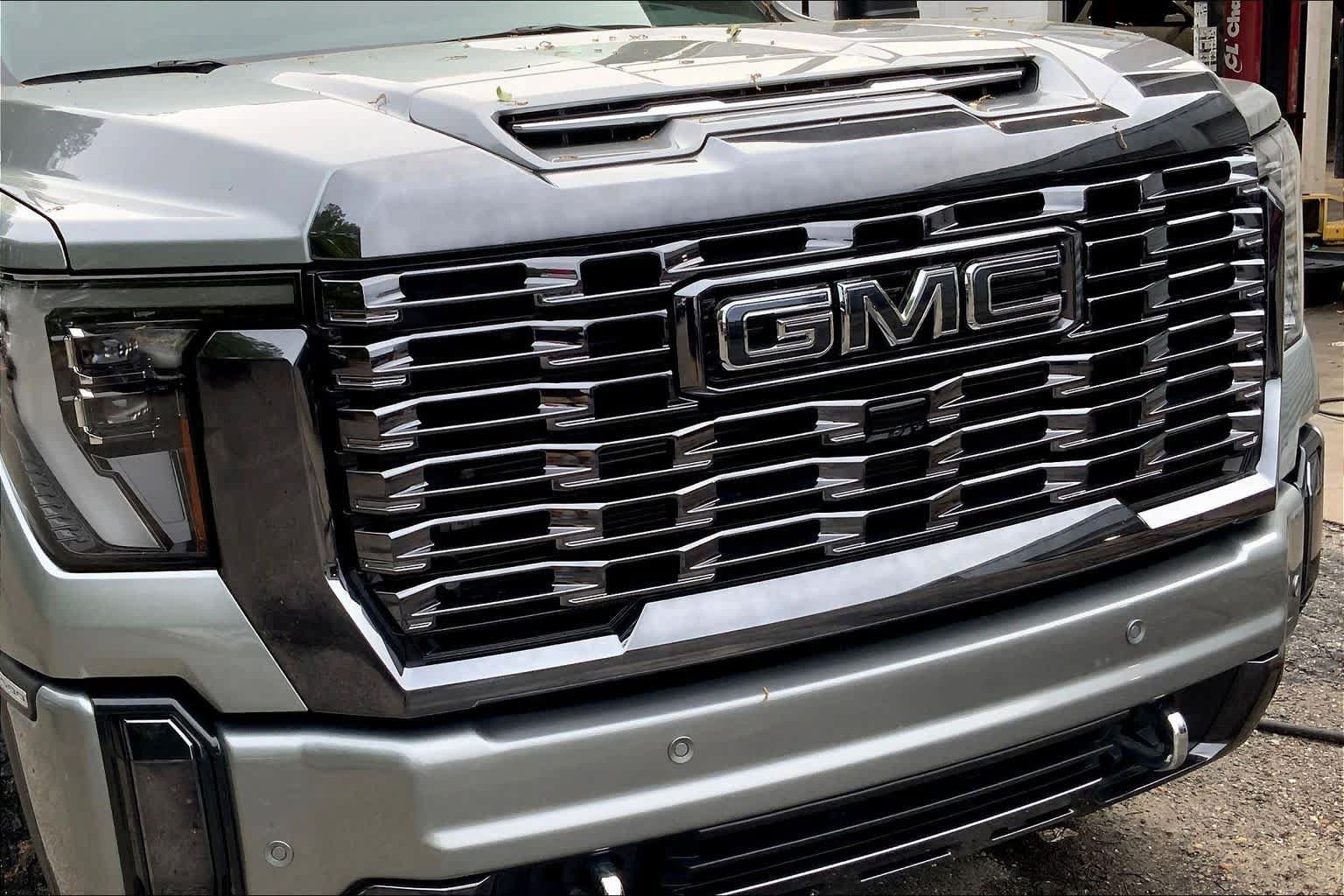 Used 2024 GMC Sierra 2500 Denali Ultimate AWD/4WD image 43