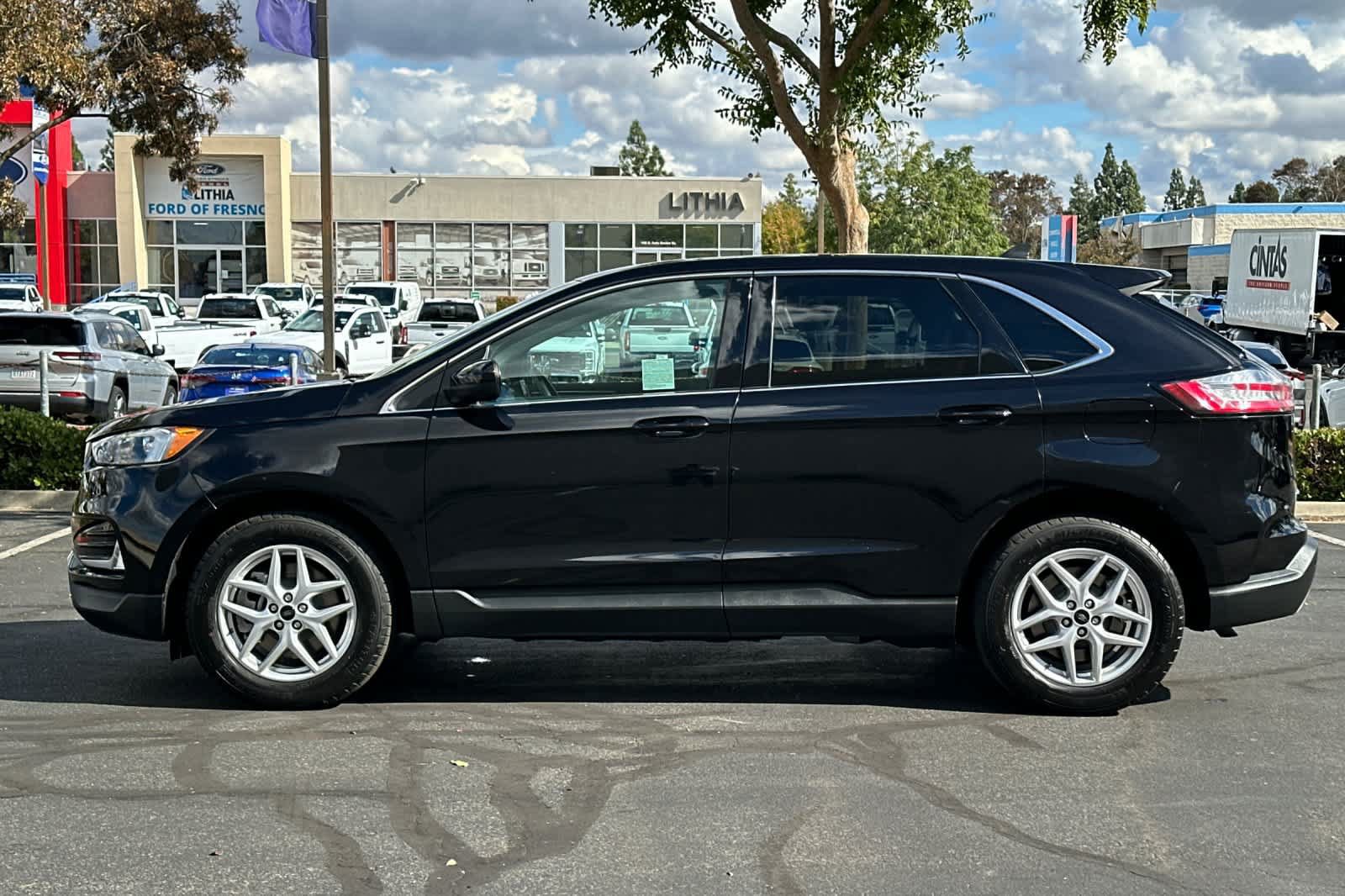 Certified 2024 Ford Edge SEL w/ Convenience Package AWD/4WD image 6