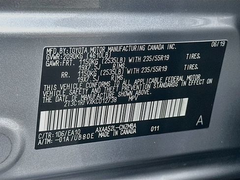 Used 2019 Toyota RAV4 XLE Premium FWD image 31