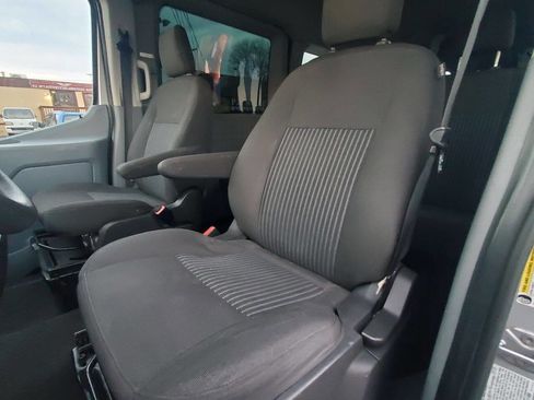 Used 2019 Ford Transit 350 XLT image 10