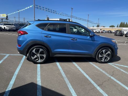 Used 2016 Hyundai Tucson Limited w/ Option Group 03 AWD/4WD image 6