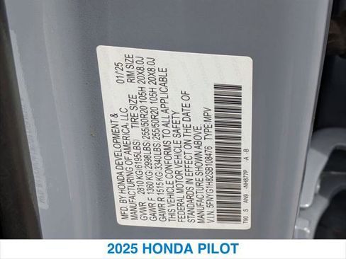 Certified 2025 Honda Pilot Elite image 26
