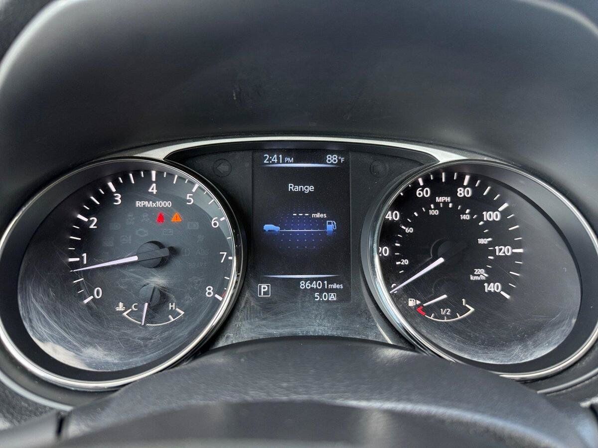 Used 2016 Nissan Rogue SL AWD/4WD image 16