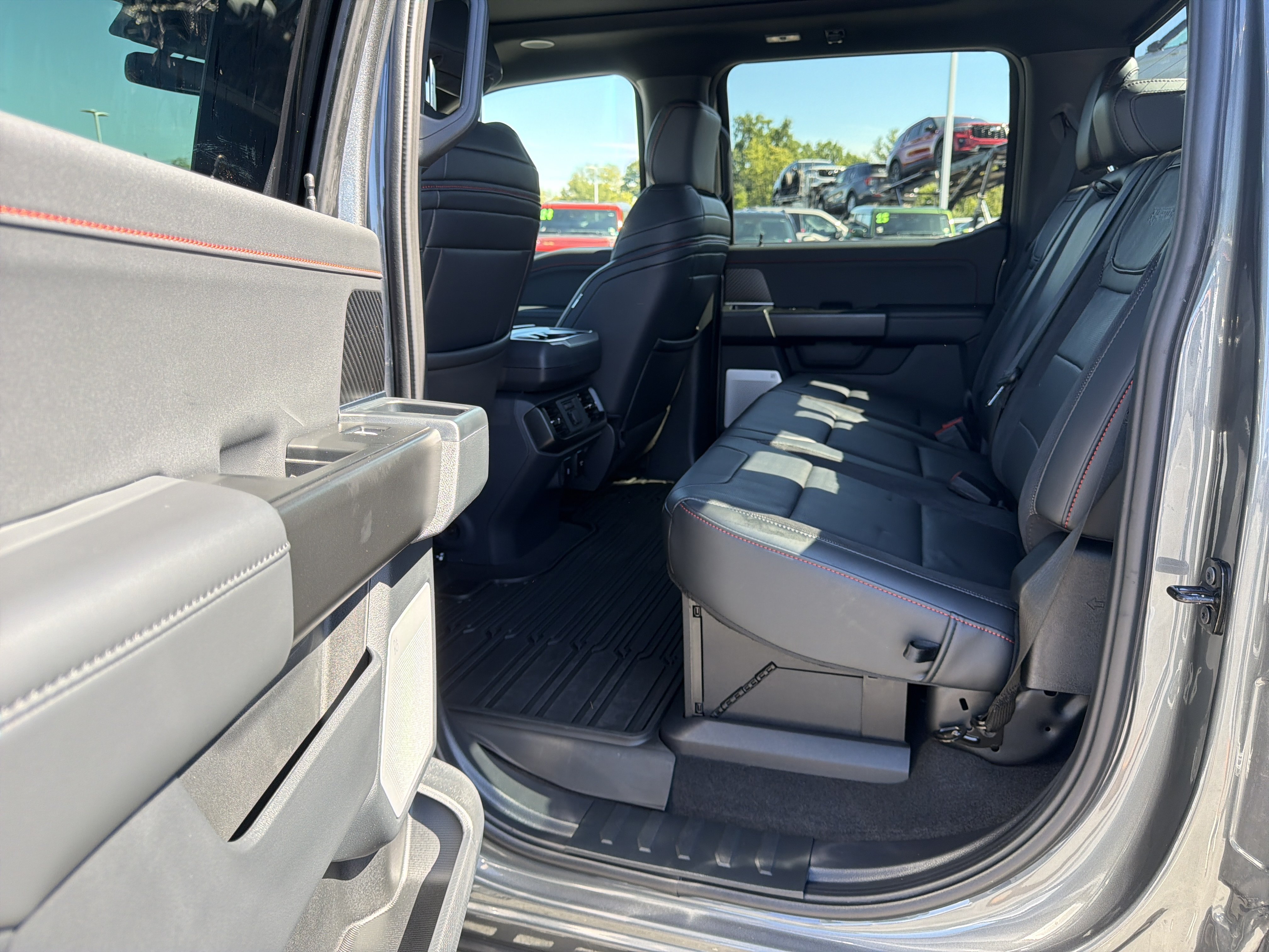Used 2025 Ford F150 Raptor AWD/4WD image 13