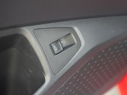 Used 2019 Volkswagen Jetta SEL image 18