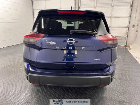 Used 2025 Nissan Rogue SV AWD/4WD image 6