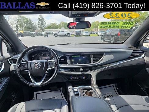 Used 2022 Buick Enclave Essence w/ Sport Touring Edition FWD image 21
