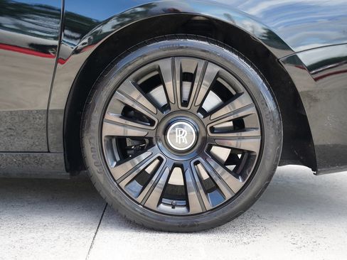 Used 2022 Rolls-Royce Ghost w/ Ghost Package AWD/4WD image 17