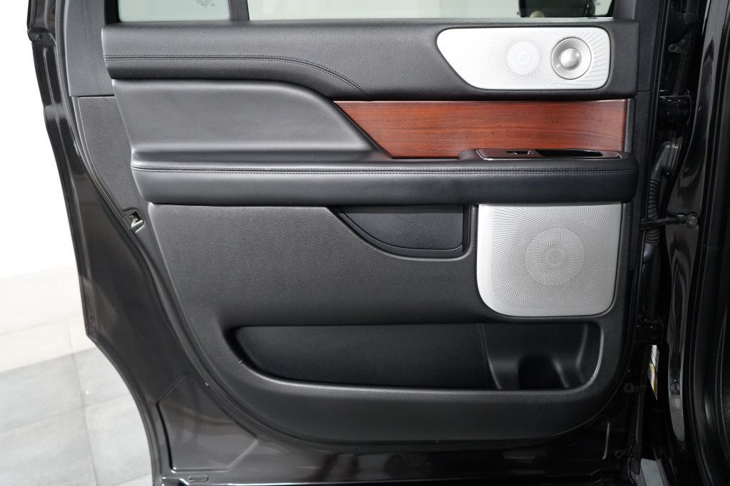 Used 2021 Lincoln Navigator L Reserve AWD/4WD image 31