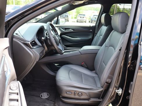 Certified 2024 Buick Enclave Essence w/ Technology Package AWD/4WD image 9