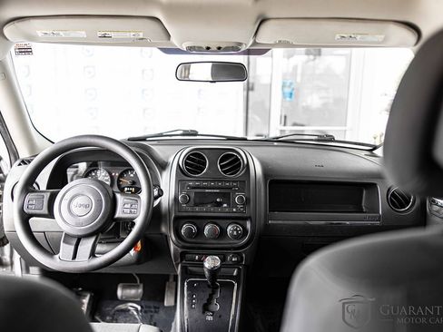Used 2012 Jeep Patriot Sport image 30