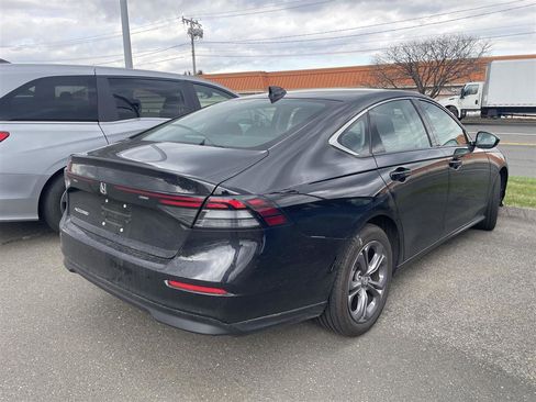 Used 2023 Honda Accord EX image 5