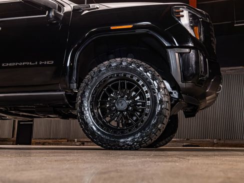 Used 2025 GMC Sierra 3500 Denali Ultimate image 14