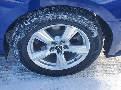 Used 2015 Ford Mustang Coupe image 5